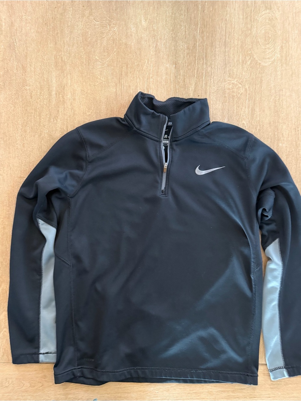 Nike Therma-FIT 1/4 Zip Pullover Men’s Medium Black Gray Athletic Top